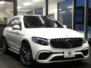 AMG GLC GLC63 S 4MATIC+ ﾚｻﾞｰｴｸｽｸﾙｰｼﾌﾞ&ﾚｰﾀﾞｰｾｰﾌﾃｨPKG　meｺﾈｸﾄ 510ps ﾊﾟﾌｫｰﾏﾝｽｽﾃｱﾘﾝｸﾞ/ｴｸﾞｿﾞｰｽﾄ 専用21ｲﾝﾁAW 黒/白ﾅｯﾊﾟﾚｻﾞｰ ﾊﾟﾉﾗﾏSR ﾅﾋﾞTV 360度ｶﾒﾗ Burmester ﾍｯﾄﾞｱｯﾌﾟD ｴｱﾊﾞﾗﾝｽPKG  ﾄﾞﾗﾚｺ ｷｰﾚｽｺﾞｰ LEDﾗｲﾄ　2年保証付