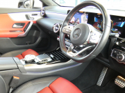 AMG Aクラス A35 4MATIC AMGｱﾄﾞﾊﾞﾝｽﾄﾞ&ﾅﾋﾞｹﾞｰｼｮﾝ&ﾚｰﾀﾞｰｾｰﾌﾃｨPKG　meｺﾈｸﾄ AMGｴｱﾛ 18ｲﾝﾁAW 赤黒革/ﾋｰﾀｰ ﾊﾟﾉﾗﾏｻﾝﾙｰﾌ MBUXﾅﾋﾞ 地ﾃﾞｼﾞ 360度ｶﾒﾗ ﾍｯﾄﾞｱｯﾌﾟD ｱﾄﾞﾊﾞﾝｽﾄﾞｻｳﾝﾄﾞ 前後ﾄﾞﾗﾚｺ LEDﾍｯﾄﾞﾗｲﾄ/自動HB　2年保証付