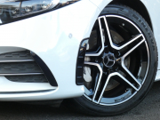 AMG Aクラス A35 4MATIC AMGｱﾄﾞﾊﾞﾝｽﾄﾞ&ﾅﾋﾞｹﾞｰｼｮﾝ&ﾚｰﾀﾞｰｾｰﾌﾃｨPKG　meｺﾈｸﾄ AMGｴｱﾛ 18ｲﾝﾁAW 赤黒革/ﾋｰﾀｰ ﾊﾟﾉﾗﾏｻﾝﾙｰﾌ MBUXﾅﾋﾞ 地ﾃﾞｼﾞ 360度ｶﾒﾗ ﾍｯﾄﾞｱｯﾌﾟD ｱﾄﾞﾊﾞﾝｽﾄﾞｻｳﾝﾄﾞ 前後ﾄﾞﾗﾚｺ LEDﾍｯﾄﾞﾗｲﾄ/自動HB　2年保証付