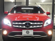 メルセデスベンツ GLA GLA180 ﾌﾟﾚﾐｱﾑ&ﾚｰﾀﾞｰｾｰﾌﾃｨPKG　後期 1ｵｰﾅｰ ｷｰﾚｽｺﾞｰ 黒本革ｼｰﾄ/ﾋｰﾀｰ ﾊﾟﾉﾗﾏｻﾝﾙｰﾌ ﾅﾋﾞ 地ﾃﾞｼﾞ Bｶﾒﾗ AppleCarPlay 前後ﾄﾞﾗﾚｺ harman/kardon 自動ﾘｱｹﾞｰﾄ/ﾌｯﾄOP LEDﾗｲﾄ/自動HB ｱﾝﾋﾞｴﾝﾄﾗｲﾄ　2年保証付