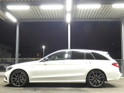 AMG Cクラス C43 4MATIC ｽﾃｰｼｮﾝﾜｺﾞﾝ ﾚｰﾀﾞｰｾｰﾌﾃｨPKG　meｺﾈｸﾄ 9速AT AMGｴｱﾛ&19ｲﾝﾁｱﾙﾐ 赤本革 ﾊﾟﾉﾗﾏｻﾝﾙｰﾌ ﾅﾋﾞTV Bｶﾒﾗ Burmester ﾍｯﾄﾞｱｯﾌﾟD ｴｱﾊﾞﾗﾝｽP/ﾊﾟﾌｭｰﾑｱﾄﾏｲｻﾞｰ 自動ﾘｱｹﾞｰﾄ/ﾌｯﾄOP ﾊﾟﾄﾞﾙｼﾌﾄ LEDﾍｯﾄﾞﾗｲﾄ/自動HB　2年保証付