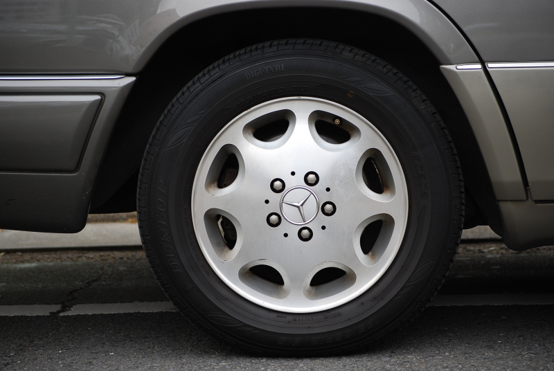 メルセデスベンツ Eクラス E400　正規ﾃﾞｨｰﾗｰ車 後期 左H 純正ｵｰﾃﾞｨｵ ETC 純正AW 整備明細ｱﾘ